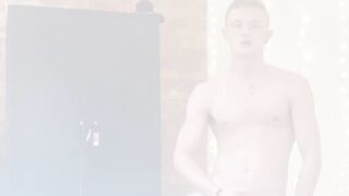 Kinky amateur Oliver Wesley moans during intense fingering