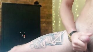 Kinky amateur Oliver Wesley moans during intense fingering