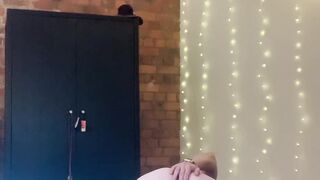 Kinky amateur Oliver Wesley moans during intense fingering