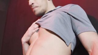 Horny athletic hunk Dalton Riley deepthroats rock hard cock