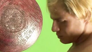 Wanessa is a skanky tranny anxious to fuck and to be screwed