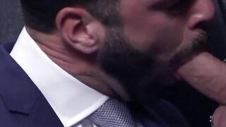Suit daddy Hector De Silva pounds hunk after glory hole suck