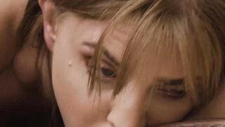 Siri Dahls hairy pussy and Lumis craving mouth both unite to create a steamy experien