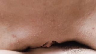 Siri Dahls hairy pussy and Lumis craving mouth both unite to create a steamy experien