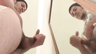 Straight thugs moments with Daniel Delong making easy money by masturbating