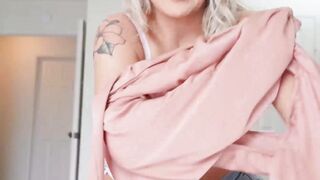 Big ass blonde Alexis Kay is so wet from riding a massive cock
