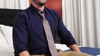 Cheating married man Nico Coopa wants a naughty fucking with a guy