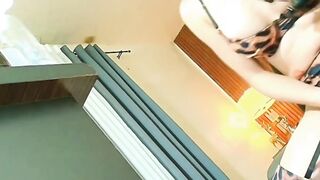 Gogeous trans jerks and release a huge cum