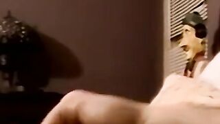 Handsome amateur presents his naked body and wanks off