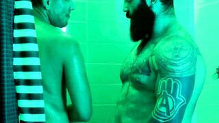 DaddiesPorno.com - Alex Montenegro & Markus Kage - DILF seduces stepson in the shower