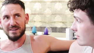 StepsonXXX.com - Myott Hunter & Derek Allen & Carter Del Rey - Twinks Myott Hunter an