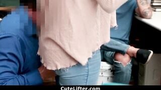Brace Face 18 yo Pounded inside Front of Her boyfriend For Shoplifting