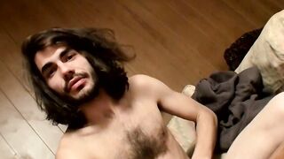 Shaggy straight dude shows his twink ways while wanking
