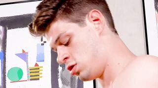 Dante Colle jerks off while Michael Del Ray raw breeds him