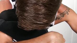 Hairy hunk Jackson Grant has toes sucked at fetish massage