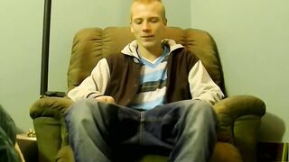 Young American strokes his dick and cum blasts