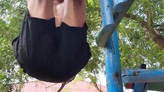 Muscle twink Aalan Foxter handjob huge dick