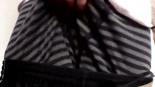 Straight skater dude Sean Johansen wanks his fat meat