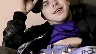 Amateur youngster shaved and sucked by old cum loving homo