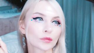 Horny Blonde Gets a Hot Pussy Pounding