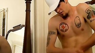 Muscled inked Axel had a tasty mountain jizz after wanking his cock
