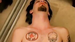 Muscled inked Axel had a tasty mountain jizz after wanking his cock