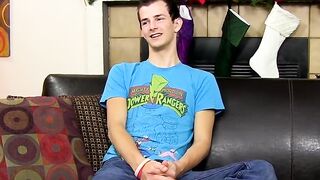 Youthful twink with tremendous dick jerks off after a meeting