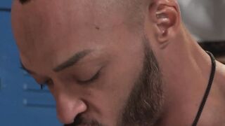 Bareback ramming for petite twink in interracial jock bang