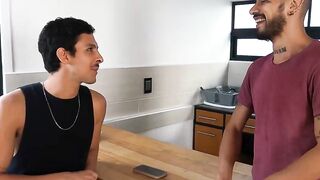 LatinoJuice.com - Enrique Mudu & Alberto Chimal - Lustful Enrique Mudu utilizes his e