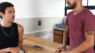 LatinoJuice.com - Enrique Mudu & Alberto Chimal - Lustful Enrique Mudu utilizes his e