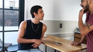 LatinoJuice.com - Enrique Mudu & Alberto Chimal - Lustful Enrique Mudu utilizes his e