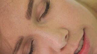 21 NATURALS - Amazingly Hot women Alexis Crystal Handles A Big Penis Inside Her Sweet Butt