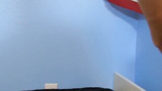 Gorgeous Conner Bradley makes out with his friend before jerking and sucking each oth