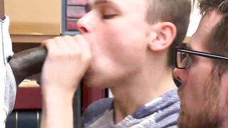Perps4Sale.com - Sweet delinquents dad sucks officers BBC for sons freedom