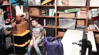 Perps4Sale.com - Sweet delinquents dad sucks officers BBC for sons freedom