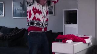DaddiesPorno.com - An early Christmas present with Levi Rhodes and PierceParis