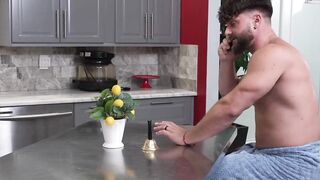 DaddiesPorno.com - Lustful Rob Quin kneels and swallows his muscular stepdads giganti