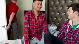 StepsonXXX.com - Twink Jaycob Eloisee ass drilled by redhead Brody Kayman