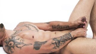 ADULT TIME - How Guys Orgasm With Long Cock Stud King Noire SEE HIM JERK OFF - FULL SEX TAPE