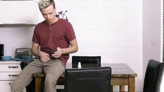 StepsonXXX.com - Staying up late so my ripped stepdad Sean Duran can cum inside me