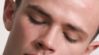 StepsonXXX.com - Staying up late so my ripped stepdad Sean Duran can cum inside me