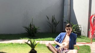 Hot Twink Henry Evans feels the heat from the sun and gets horny after gardening