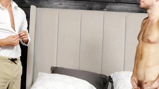 Professor Elliot Finn taught David Skylar how to suck dick to a creamy finish lustful