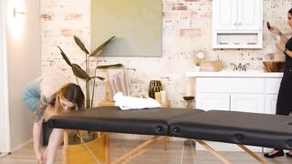 ALL WOMEN STROKES - Irresistible Masseuse Sheena Ryder Warms Up Her Bae And Soak Client Ailee Anne