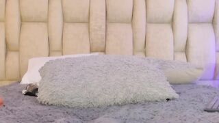 Sexy Transgender Wanks Her Tiny Dick