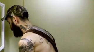 StepsonXXX.com - My bearded stepdad Matt Muck shoves his huge flashlight into my dark