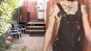 StepsonXXX.com - My bearded stepdad Matt Muck shoves his huge flashlight into my dark