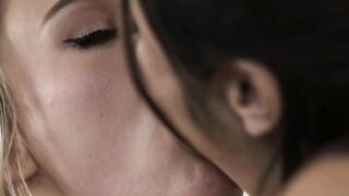 GIRLSWAY - Perv Masseuse Nicole Doshi Massages Client Emma Hixs Vagina With Her Finger Bang  Her Mouth