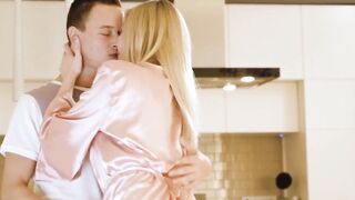 JOYMII - Hottie Blonde Gets Her Twat Covered Inside Cum After Sexsual Plowed