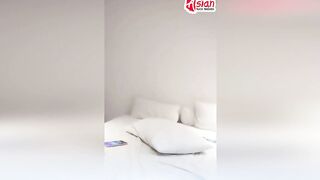 Fat chinese whore fucks EGGPLANT